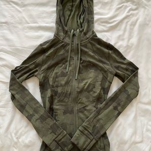 LULULEMON HOODED DEFINE JACKET NULU